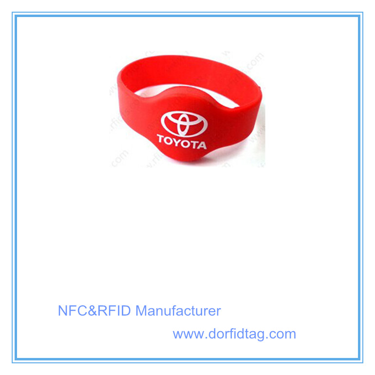 RFID wristband RFID wristband tag  at music festivals